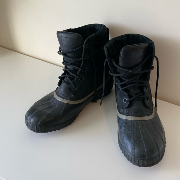 Sorel Other - Sorel Men's Cheyanne II Waterproof Winter Boots NM2575-010 US Size 7 EUC